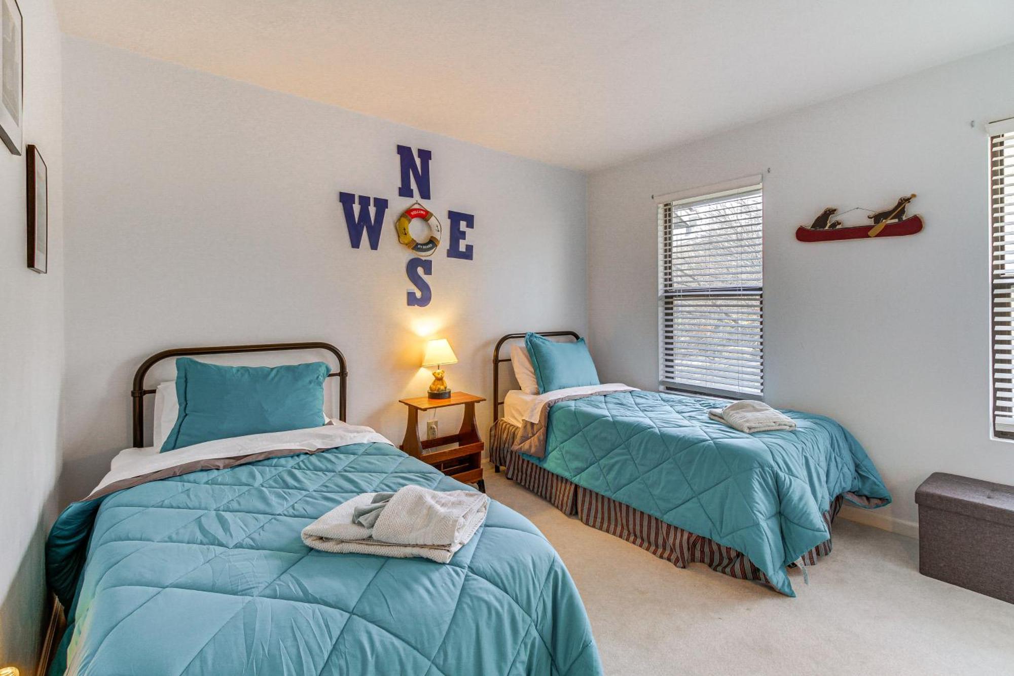 Lakefront Moneta Home With Community Boat Dock! エクステリア 写真